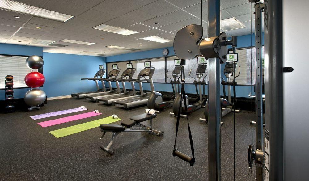 Holiday Inn Denver East By Ihg Bagian luar foto