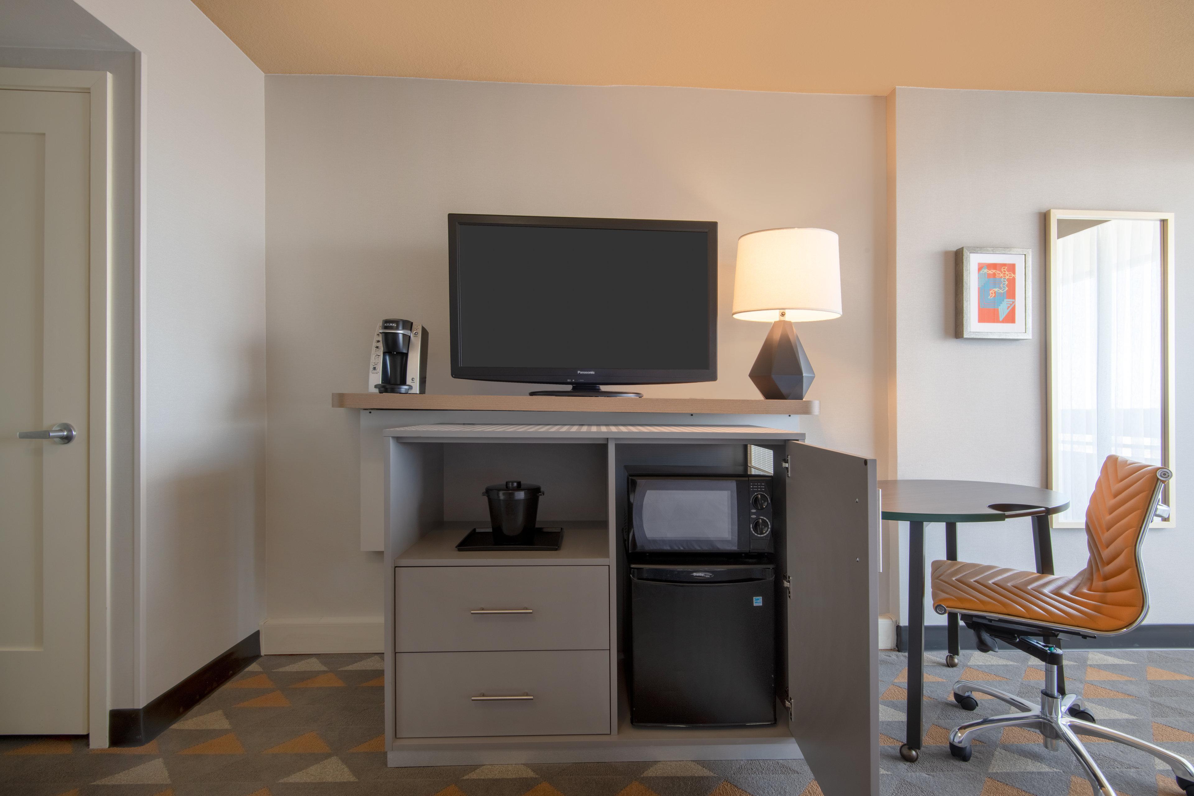 Holiday Inn Denver East By Ihg Bagian luar foto
