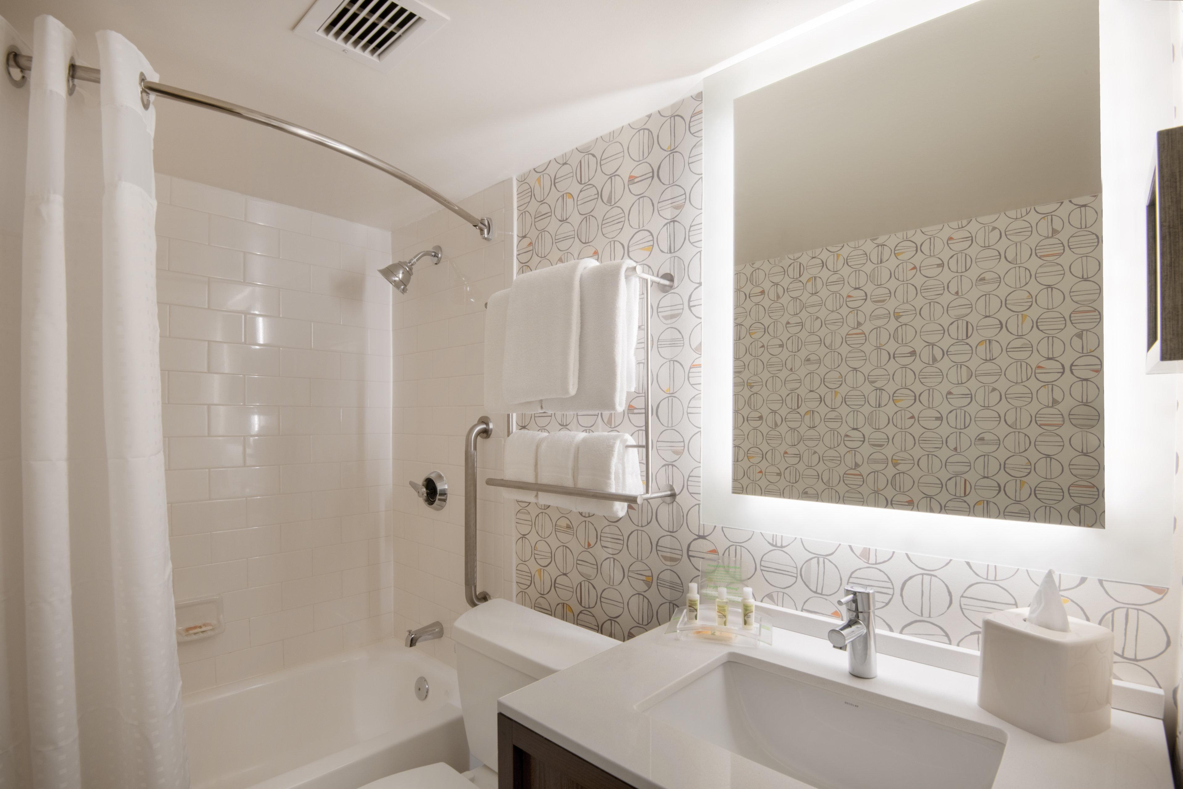 Holiday Inn Denver East By Ihg Bagian luar foto