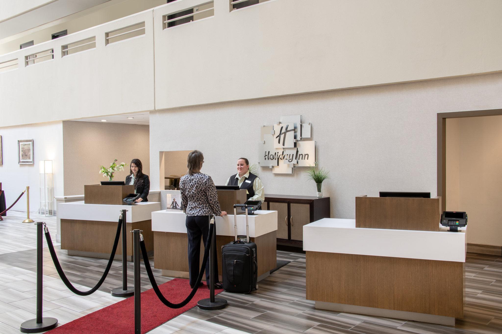 Holiday Inn Denver East By Ihg Bagian luar foto