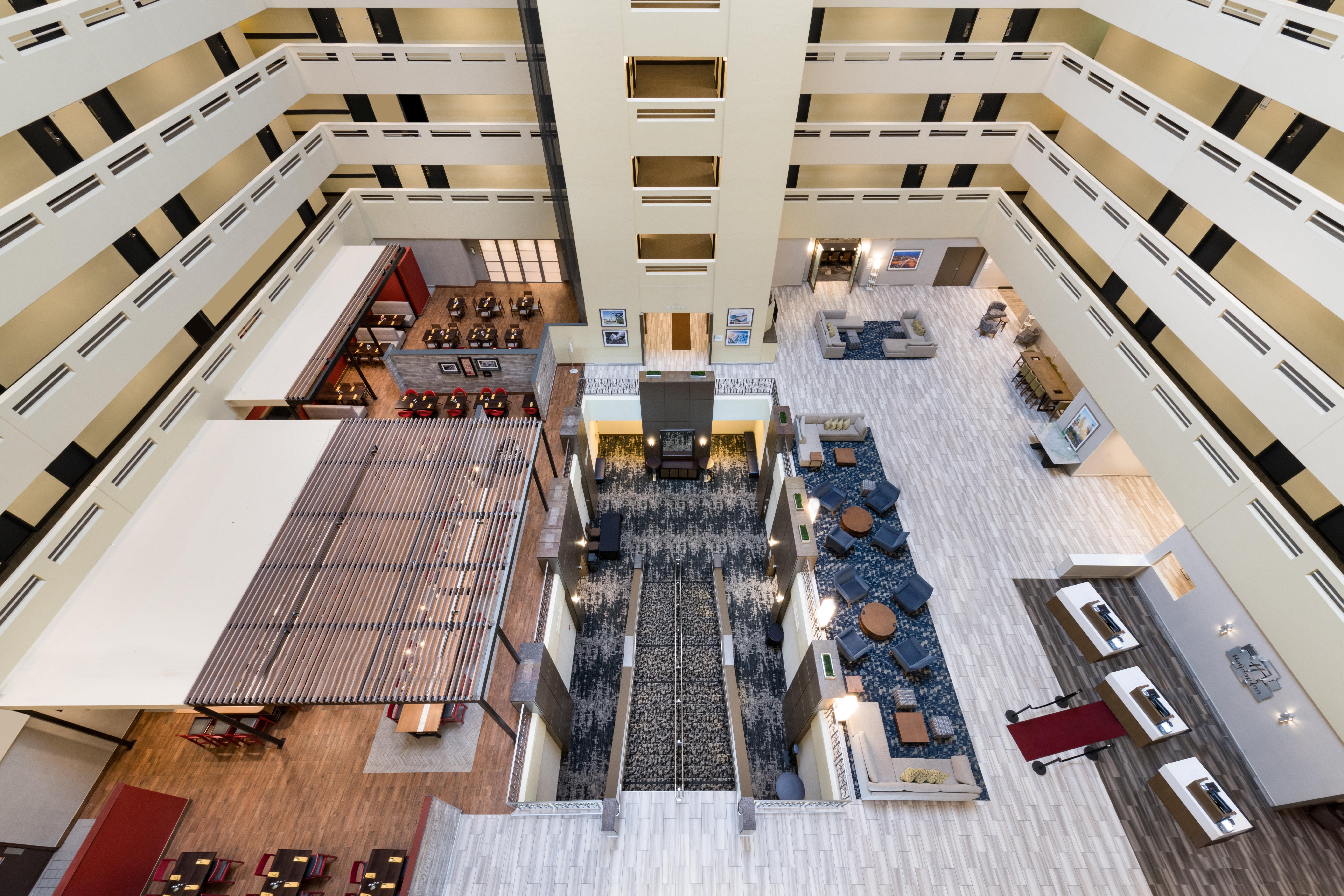 Holiday Inn Denver East By Ihg Bagian luar foto