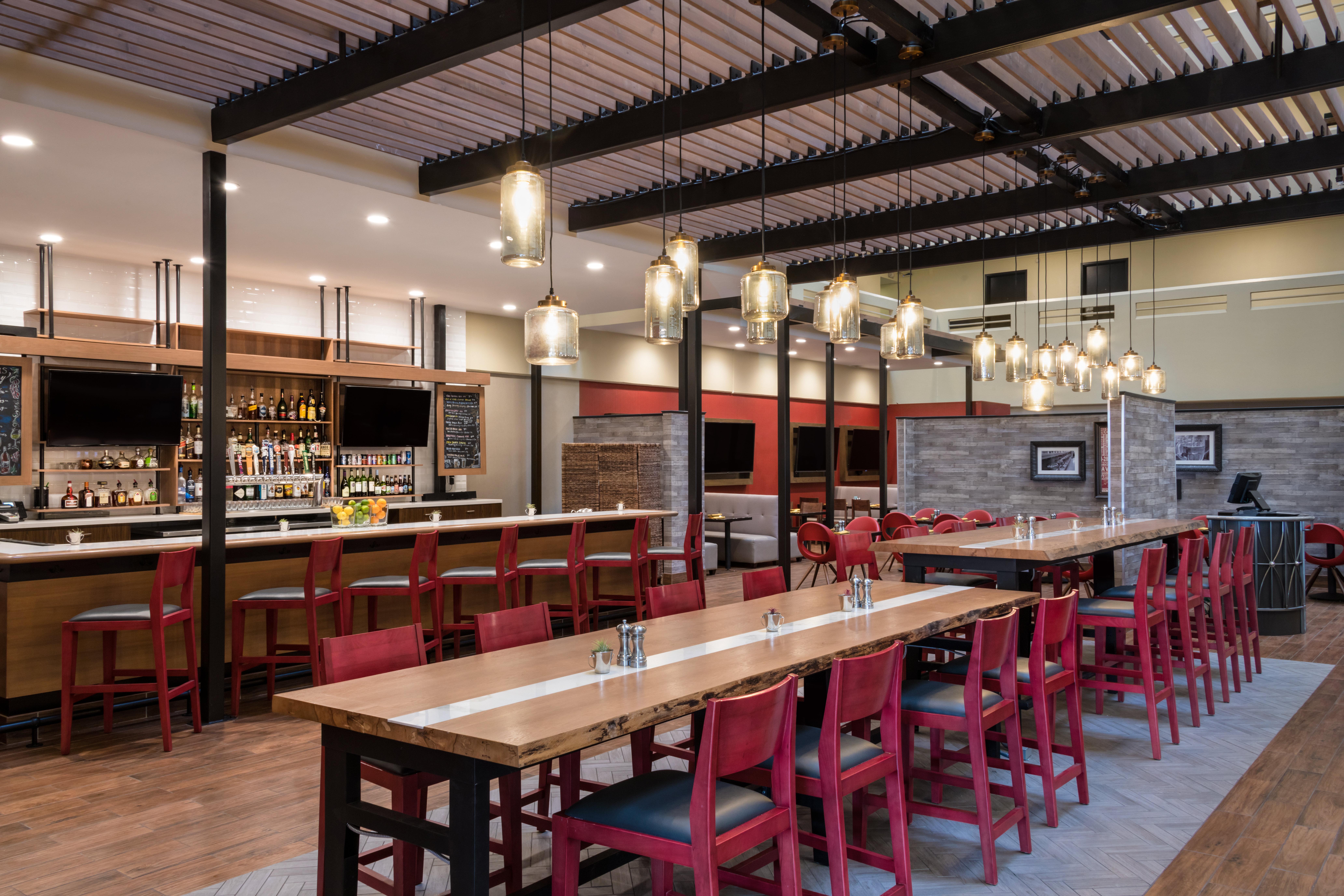 Holiday Inn Denver East By Ihg Bagian luar foto