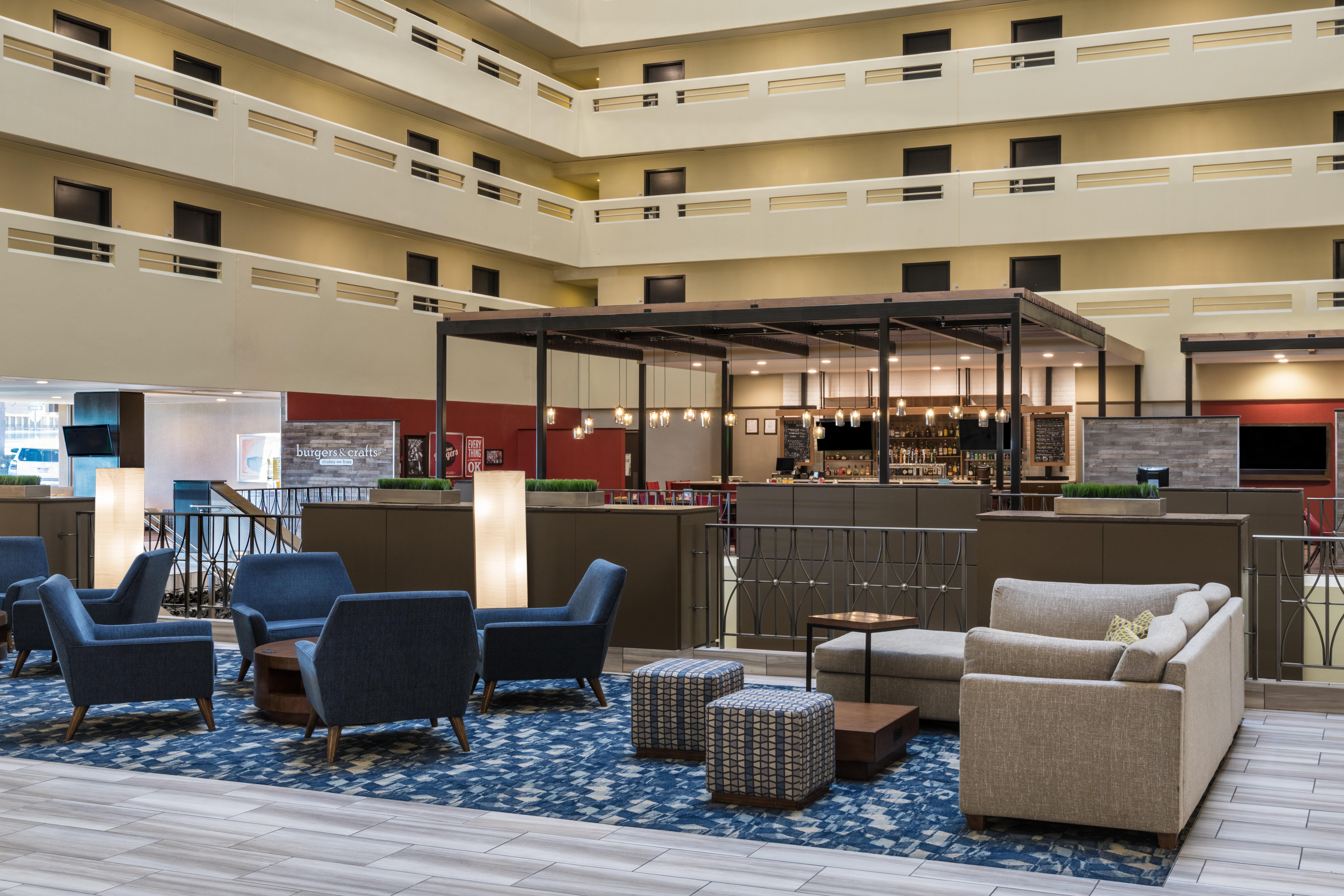 Holiday Inn Denver East By Ihg Bagian luar foto